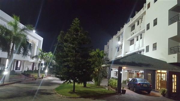 Gayathri Hotels Tiruppur Buitenkant foto